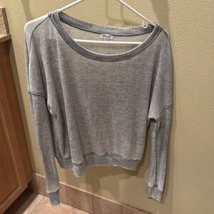 Splendid woman's grey and white long sleeve shirt